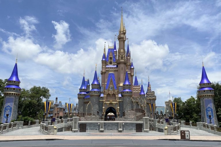 Is it safe to go to Disney World? Report from an annual passholder
