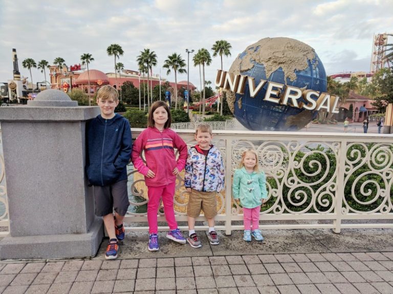 Your guide to all the rides at Universal Studios Orlando {updated for 2023}