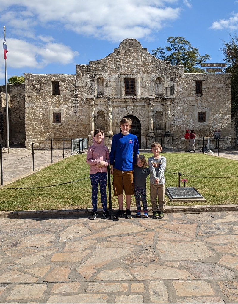 Kids at the Alamo in 2020