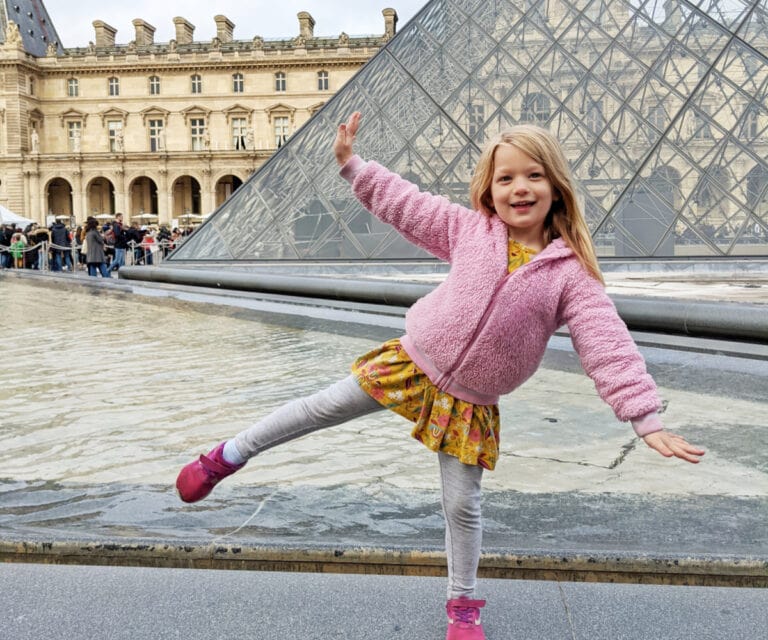 Mel at the Lourve